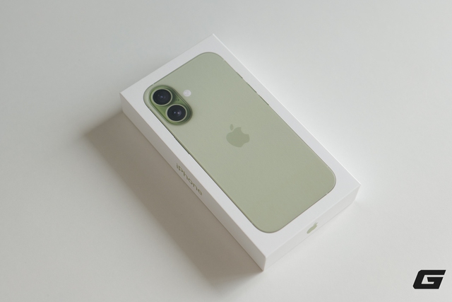 Mở hộp iPhone 17 chính hãng màu xanh cực đẹp: Chiếc iPhone có nhiều nâng cấp đáng giá nhất!- Ảnh 1.