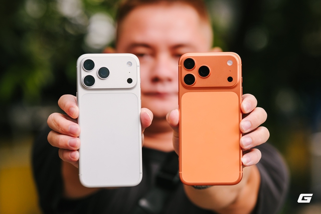 Mở hộp iPhone 17 Pro Max hai màu “hot” nhất hôm nay: Máy chính hãng phiên bản thương mại- Ảnh 4.