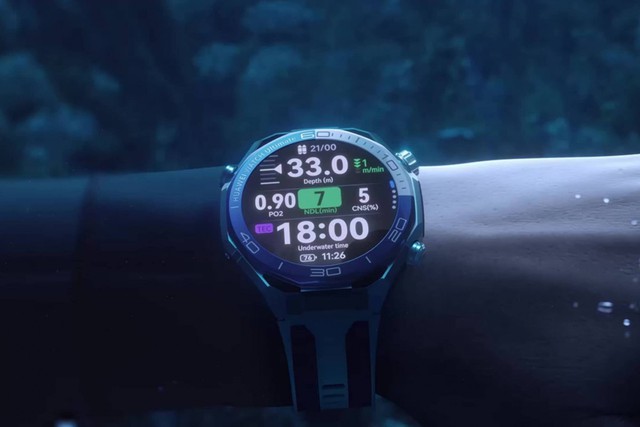 Huawei Watch Ultimate 2: Đồng hồ lặn sâu 150 m, nhắn tin bằng sóng âm dưới nước, giá gần 28 triệu đồng- Ảnh 3. Huawei Watch Ultimate 2: Đồng hồ lặn sâu 150 m, nhắn tin bằng sóng âm dưới nước, giá gần 28 triệu đồng- Ảnh 3.