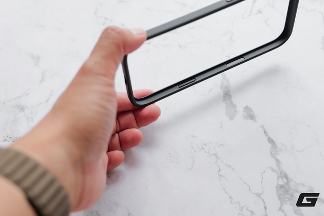 Trên tay ốp Bumper và dây đeo vai iPhone Air: Combo hài hoà vừa bảo vệ vừa đủ lại tôn vinh vẻ đẹp thiết kế- Ảnh 7.