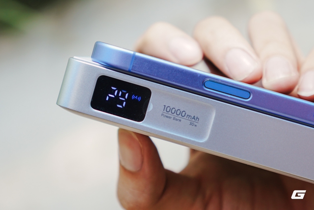 Đã tìm ra pin dự phòng không dây sạc iPhone nhanh như có dây!- Ảnh 6. Đã tìm ra pin dự phòng không dây sạc iPhone nhanh như có dây!- Ảnh 6.