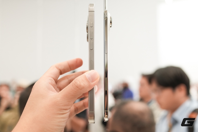 Cận cảnh iPhone Air "siêu mỏng cánh" đến khó tin vừa ra mắt: Apple vừa làm điều mà Samsung và chính iPad Pro cũng phải dè chừng- Ảnh 8.