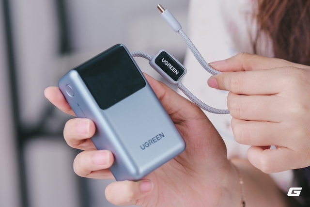 Đ&atilde; t&igrave;m thấy pin dự ph&ograve;ng "ch&acirc;n &aacute;i" mới: Thiết kế nhỏ gọn, c&ocirc;ng suất cao sạc được cả MacBook, t&iacute;ch hợp m&agrave;n h&igrave;nh, gi&aacute; sale chỉ hơn 600.000 đồng - Ảnh 8.