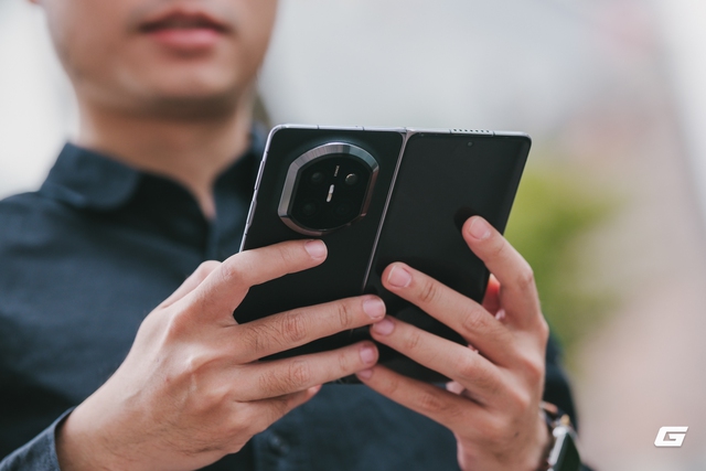 Điện thoại gi&aacute; ch&iacute;nh h&atilde;ng hơn 50 triệu đồng nhưng kh&ocirc;ng c&oacute; 5G - Ảnh 1.