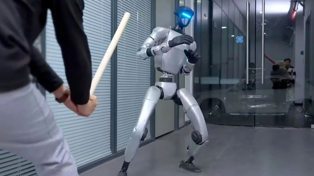 Robot hình người đá trúng chỗ hiểm người điều khiển trong buổi thử nghiệm và bài học đắt giá về tương tác người máy - Ảnh 1.