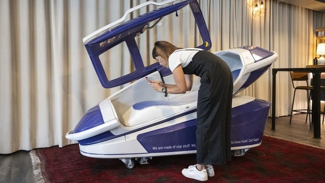 Tranh c&atilde;i việc buồng tự s&aacute;t Sarco d&ugrave;ng AI đ&aacute;nh gi&aacute; t&acirc;m l&yacute; để quyết định sự sống chết - Ảnh 2.