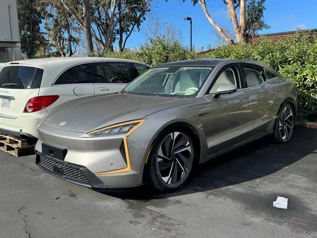 Từng tuyên bố "kết liễu" Tesla, siêu xe Trung Quốc 1.000 mã lực giờ bị vứt xó, chỉ còn là đống sắt vụn vô chủ tại Mỹ - Ảnh 5.