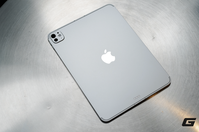 Một tháng với iPad Pro M5: Với sức mạnh này, tôi không thể coi đây như tablet thông thường nữa - Ảnh 2.