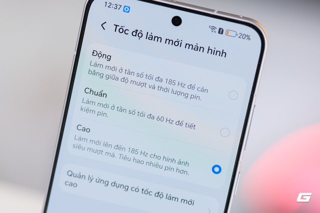 Tr&ecirc;n tay điện thoại pin 10.000mAh - Ảnh 5.