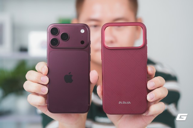 Ốp Pitaka Summa cho iPhone 18 Pro Max: V&acirc;n dệt đẹp, đổi lại hơi nặng tay - Ảnh 2.