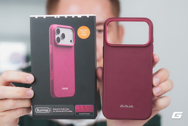 Ốp Pitaka Summa cho iPhone 18 Pro Max: V&acirc;n dệt đẹp, đổi lại hơi nặng tay - Ảnh 1.