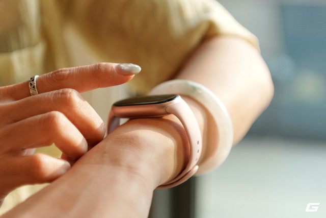 Trên tay Xiaomi Smart Band 11: Mỏng nhẹ hơn, màn hình sáng 2.000 nit, - Ảnh 11.