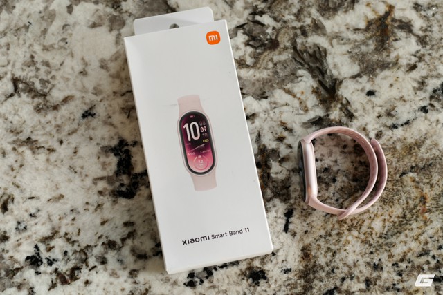 Trên tay Xiaomi Smart Band 11: Mỏng nhẹ hơn, màn hình sáng 2.000 nit, - Ảnh 1.