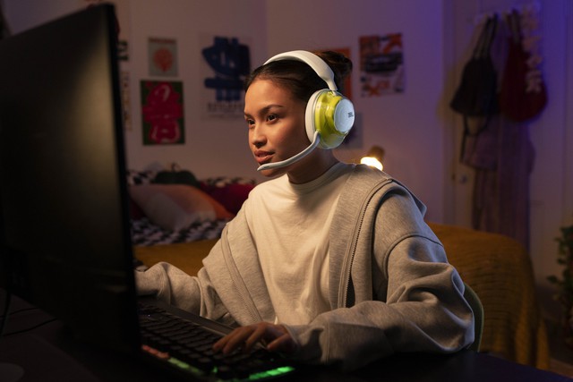 JBL Quantum 520 ra mắt tại Việt Nam, tai nghe gaming không dây driver 50mm, pin 37 giờ, giá 2,99 triệu đồng - Ảnh 2.