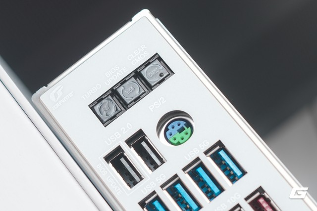 Colorful X870E Vulcan OC V14 bản trắng: Bo mạch chủ ép xung dành cho CPU X3D - Ảnh 8.