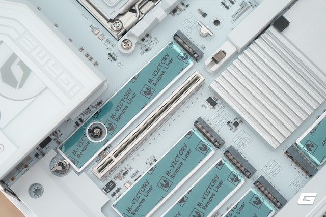 Colorful X870E Vulcan OC V14 bản trắng: Bo mạch chủ ép xung dành cho CPU X3D - Ảnh 10.