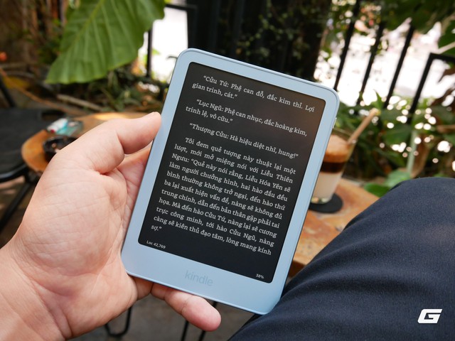 Đánh giá Kindle Aluminum: Giá gần 7 triệu đồng tại Việt Nam, có đáng mua hơn bản vỏ nhựa? - Ảnh 3.