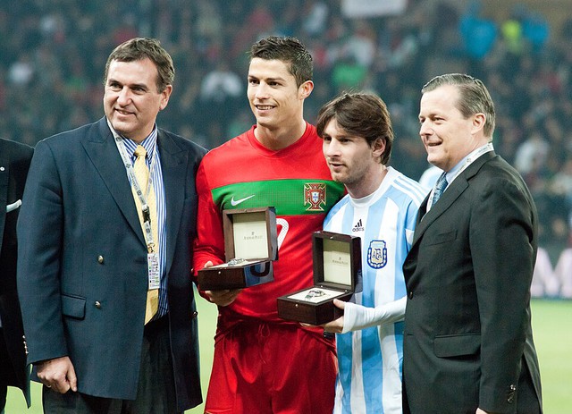Messi và Ronaldo: Một người được tiễn và một người đòi được đối xử đặc biệt - Ảnh 6.