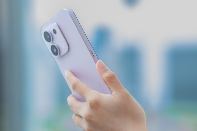 Đây là điện thoại pin 8.100mAh, thả rơi 2,5 mét, xịt nước áp lực cao vẫn chạy - Ảnh 3.