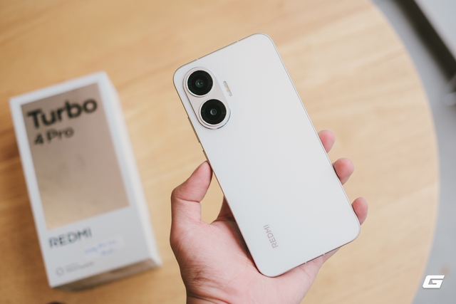 Cuối năm d&acirc;n t&igrave;nh săn mẫu điện thoại n&agrave;y của Xiaomi: Ra mắt gần một năm nhưng vẫn b&aacute;n cực chạy, thiết kế đẹp, pin khủng, chơi game mượt - Ảnh 1.