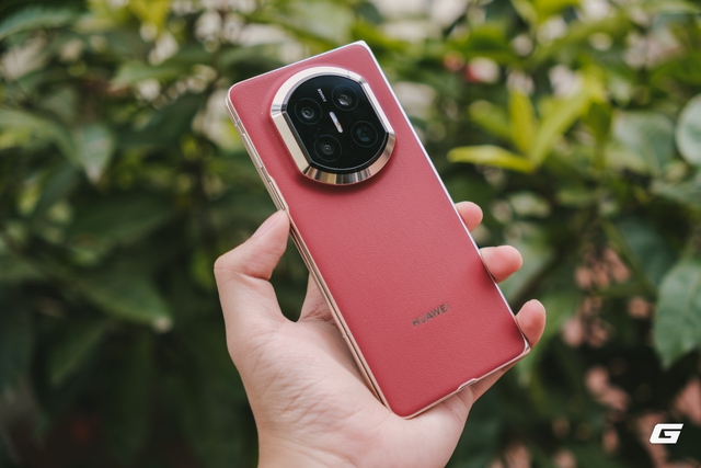 Mở hộp điện thoại gập 55 triệu ch&iacute;nh h&atilde;ng của Huawei: Pin lớn, camera chụp đẹp, kh&ocirc;ng Google, kh&ocirc;ng 5G - ai sẽ mua? - Ảnh 3.