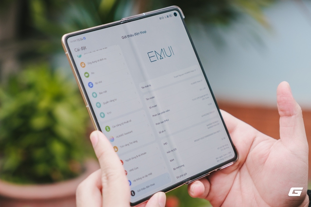 Mở hộp điện thoại gập 55 triệu ch&iacute;nh h&atilde;ng của Huawei: Pin lớn, camera chụp đẹp, kh&ocirc;ng Google, kh&ocirc;ng 5G - ai sẽ mua? - Ảnh 12.