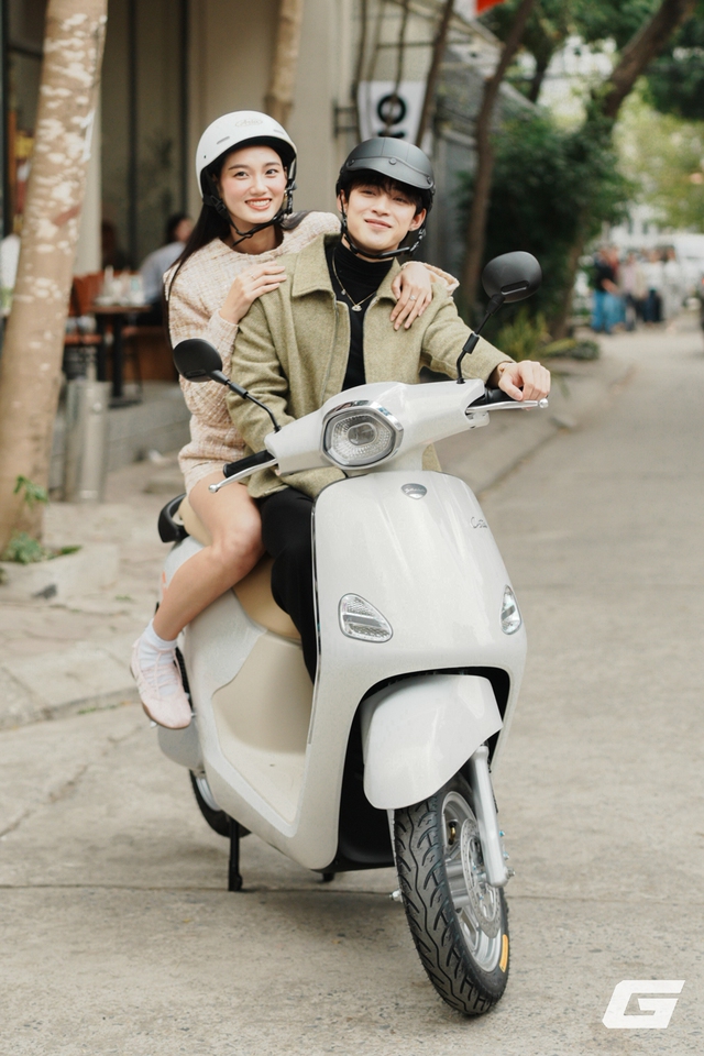 Xe máy điện YADEA ngon - bổ - đẹp sắp bán: Pin đi 180km, tốc độ tối đa 63km/h, có màn hình để xe bản đồ - Ảnh 11.