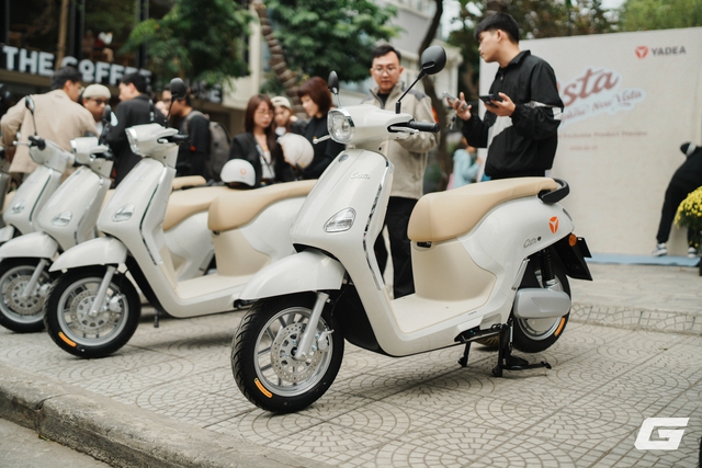 Xe máy điện YADEA ngon - bổ - đẹp sắp bán: Pin đi 180km, tốc độ tối đa 63km/h, có màn hình để xe bản đồ - Ảnh 15.