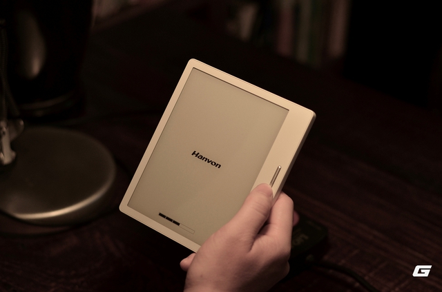 Máy đọc sách Hanvon Clear7 Turbo+ hiếm gặp tại Việt Nam, dù có tiền thì chưa chắc bạn đã mua được ngay! - Ảnh 1.
