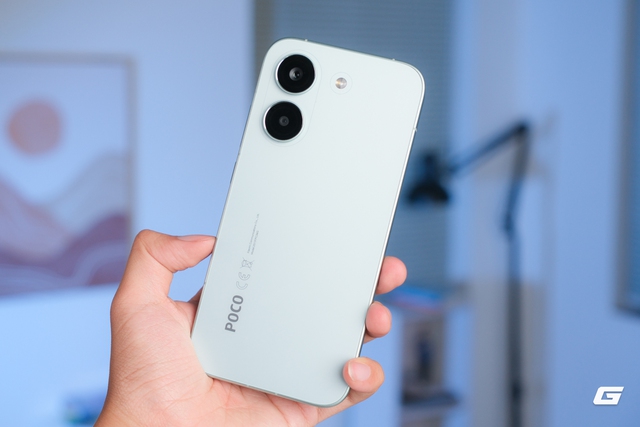  Khi chiếc điện thoại giá hơn 7 triệu đồng khiến bạn quên mất mình không cầm flagship - Ảnh 3.