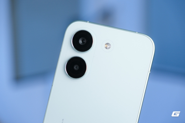  Khi chiếc điện thoại giá hơn 7 triệu đồng khiến bạn quên mất mình không cầm flagship - Ảnh 21.