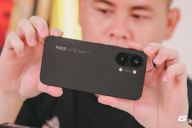 Trên tay điện thoại Xiaomi "Pro Max" pin 8500mAh đầu tiên bán chính hãng tại Việt Nam - Ảnh 3.