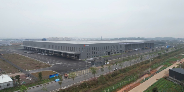 YADEA khánh thành nhà máy 100 triệu USD tại Bắc Ninh, hé lộ chiến lược hợp tác cùng Grab - Ảnh 1.