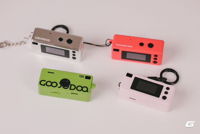 M&aacute;y ảnh b&eacute; bằng ng&oacute;n tay c&aacute;i gi&aacute; 300.000 đồng - chụp ra ảnh thế n&agrave;o m&agrave; giới trẻ 'ph&aacute;t cuồng - Ảnh 3.