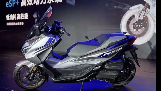 Honda Forza 350 và ADV350 nâng cấp loạt trang bị nhưng giữ nguyên giá bán khiến thị trường xe tay ga tầm trung dậy sóng - Ảnh 1.