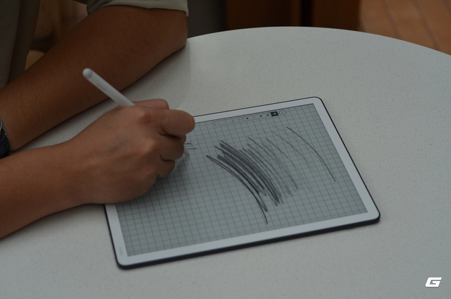 Đánh giá chi tiết Kindle Scribe 2025: Mẫu máy đọc sách có màn hình lớn nhất của Amazon - Ảnh 4.