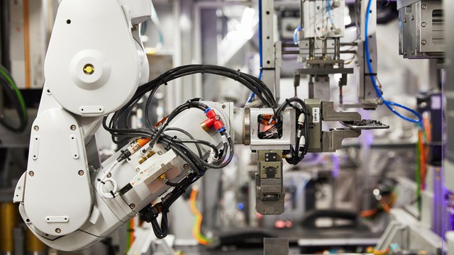 C&oacute; một c&aacute;ch xanh hơn cả d&acirc;y chuyền t&aacute;i chế tỷ USD của Apple, v&agrave; Việt Nam đang &acirc;m thầm l&agrave;m điều đ&oacute; - Ảnh 4.