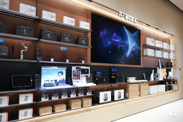 HONOR Alpha Store Th&acirc;m Quyến v&agrave; m&ocirc; h&igrave;nh b&aacute;n lẻ chưa từng c&oacute; - Ảnh 10.