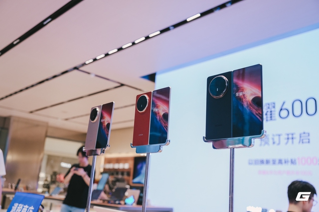 HONOR Alpha Store Th&acirc;m Quyến v&agrave; m&ocirc; h&igrave;nh b&aacute;n lẻ chưa từng c&oacute; - Ảnh 16.