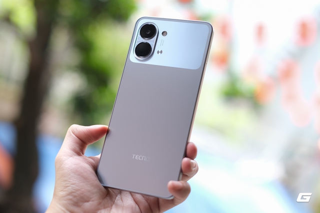 Lại c&oacute; điện thoại mới gi&aacute; chỉ hơn 2 triệu đồng:  - Ảnh 2.