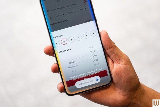 "Nửa tự động" - cụm từ m&ocirc; tả đ&uacute;ng nhất AI agent tr&ecirc;n điện thoại hiện nay - Ảnh 2.