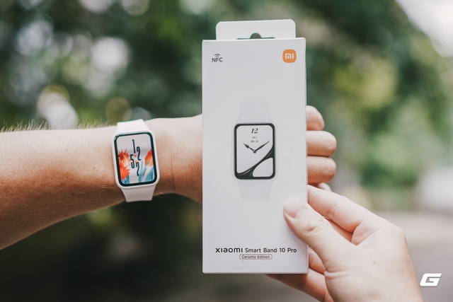 Xiaomi Smart Band 10 Pro: M&agrave;n h&igrave;nh to ngang đồng hồ th&ocirc;ng minh, gi&aacute; vẫn dưới 2,2 triệu đồng - Ảnh 1.