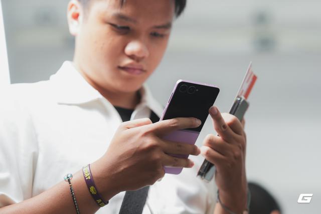 Người trẻ nói gì về Galaxy Z8 mới? - Ảnh 9.