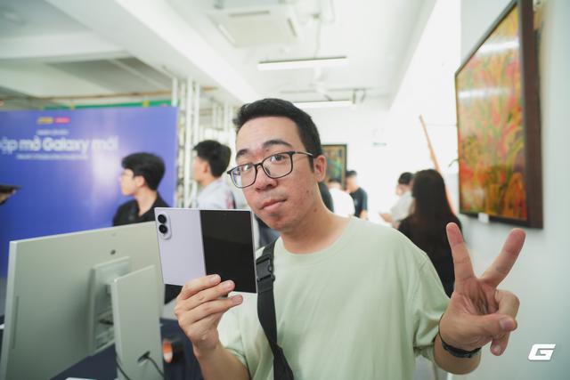 Người trẻ nói gì về Galaxy Z8 mới? - Ảnh 2.