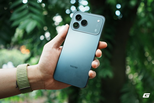 Loạt smartphone giảm giá mùa tựu trường - Ảnh 3.