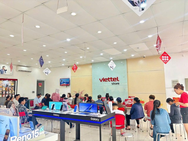 Sale đồ công nghệ thứ 3-4-5 hằng tuần: Smartphone, laptop, smartwatch và đồ gia dụng thông minh đều giảm giá, số lượng giới hạn. - Ảnh 1.