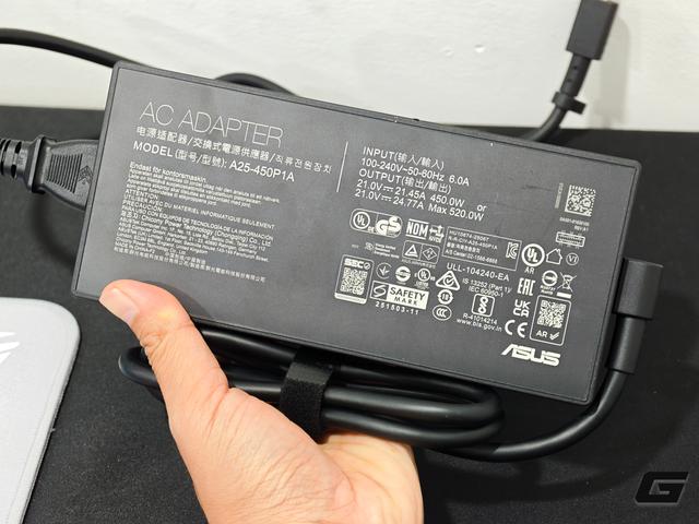 Laptop gaming mạnh nhất lịch sử ROG chính thức bán tại Việt Nam: Đem SH350i ra đổi vẫn phải bù thêm tiền mới rước về được - Ảnh 3.