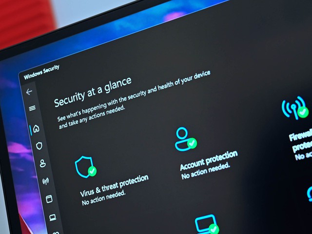 Windows 11 gặp lỗi khiến người d&ugrave;ng bối rối: Con trỏ bỗng ph&oacute;ng to, Defender li&ecirc;n tục tắt, Microsoft đang điều tra - Ảnh 1.