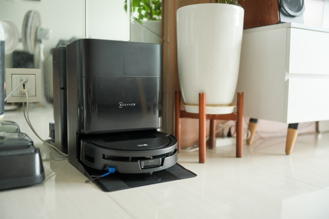 Dùng thử Ecovacs Deebot T80 Max Omni: Hút 40.000Pa, lau bằng con lăn 27cm, tự làm sạch gần như mọi thứ - Ảnh 1.