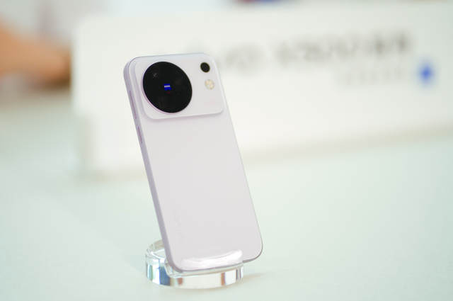 vivo X500 series chính thức: Nâng cấp quá ngon, camera chụp đẹp như máy ảnh, có bán chính hãng cả bản Pro Max - Ảnh 2.